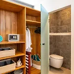 2Br Tropical Villa Elisa Sea View, Pool & Garden
