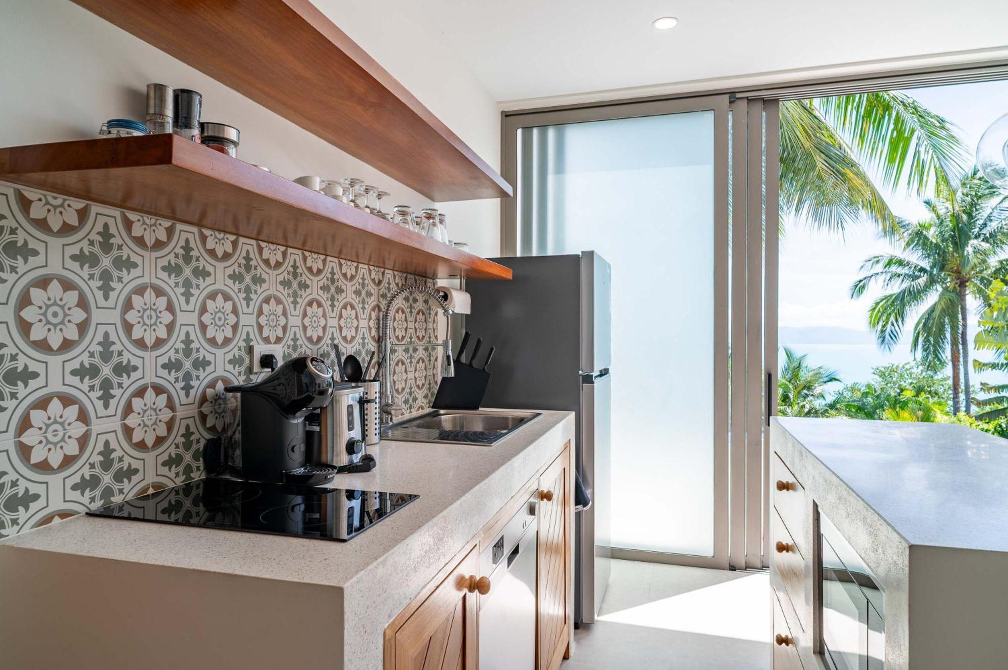 Villa 2br Tropical Elisa Sea View, Pool & Garden Ban Bang Po