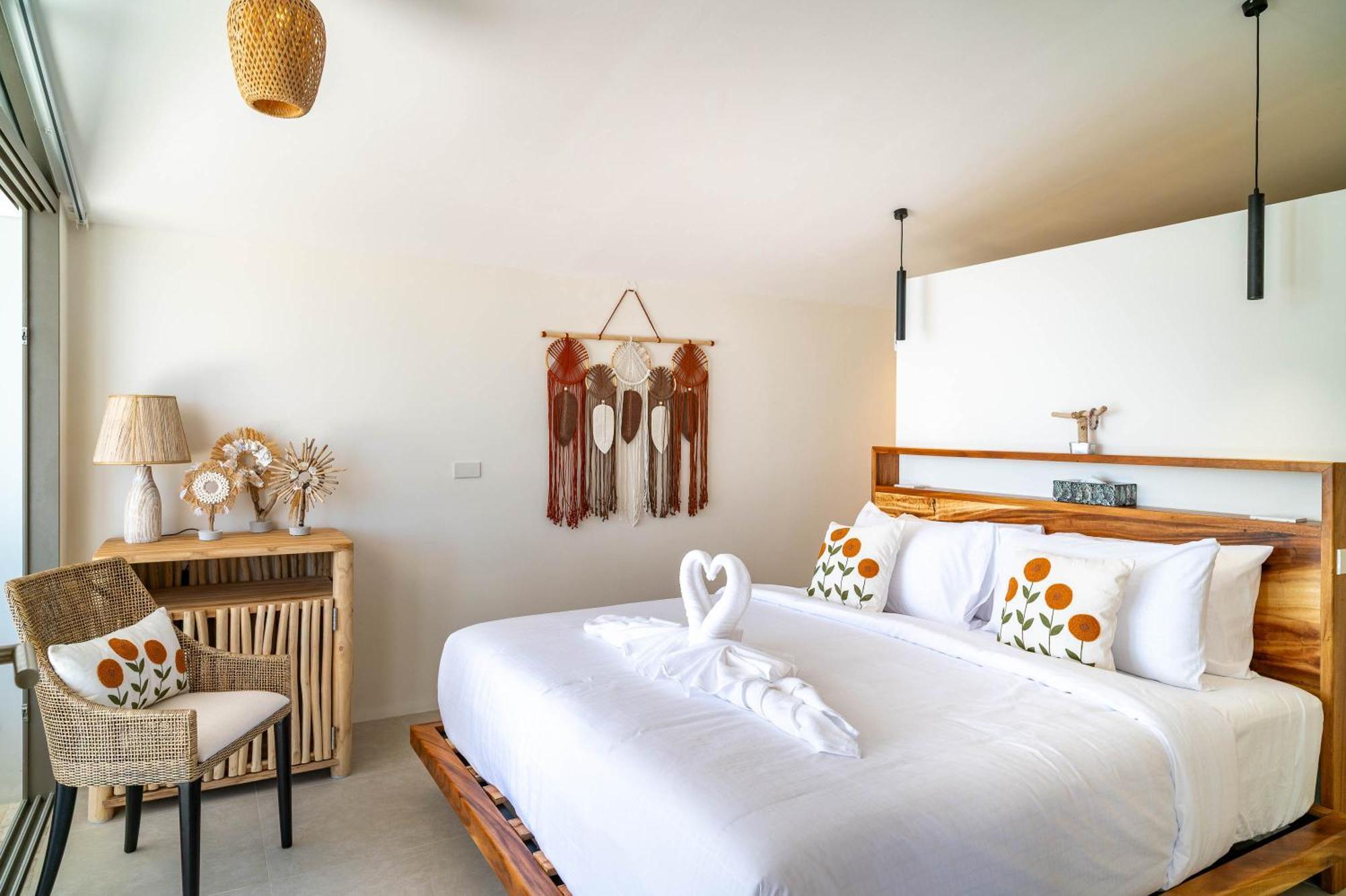 2br Tropical Elisa Sea View, Pool & Garden * Ban Bang Po