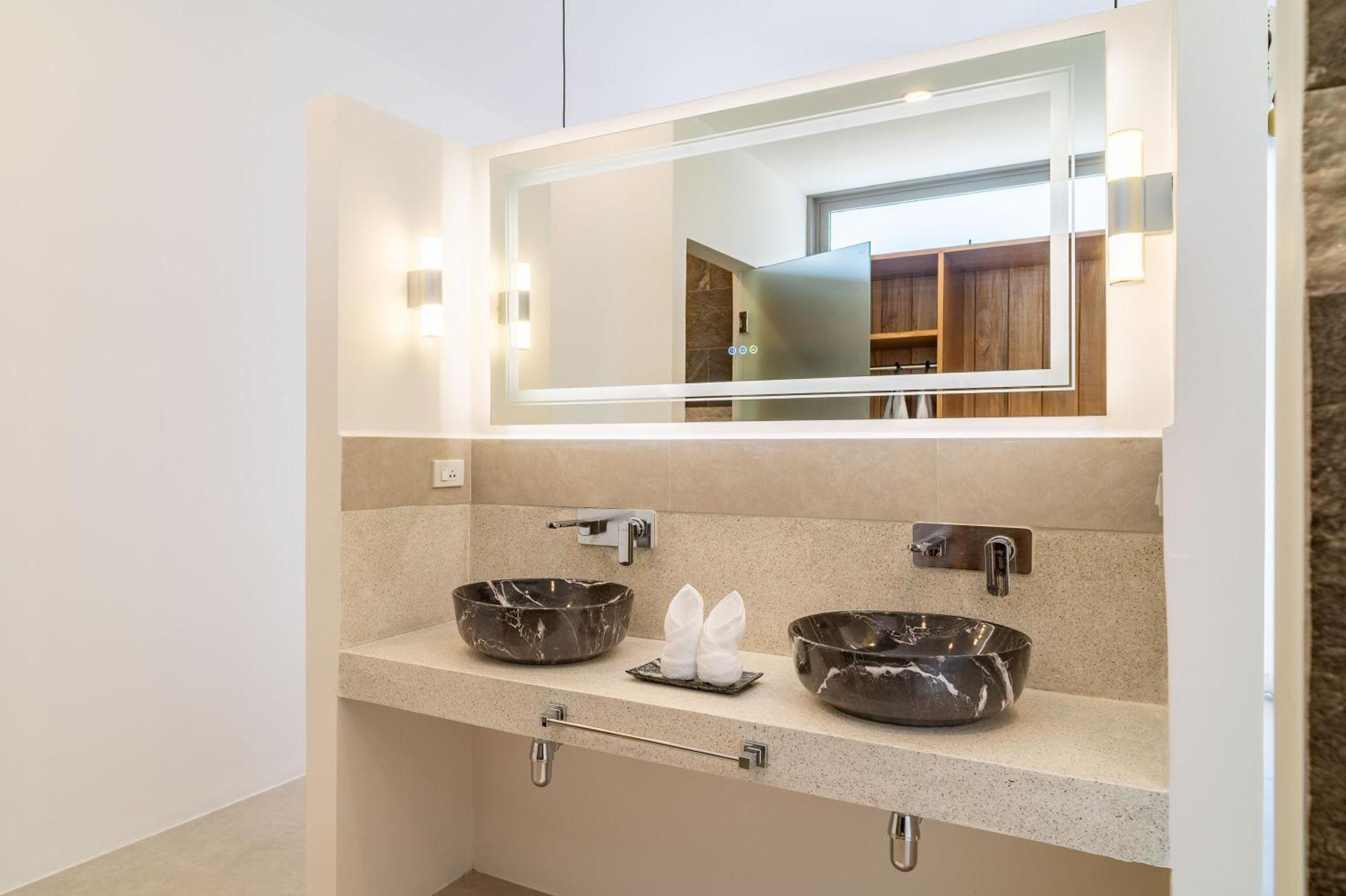 2br Tropical Elisa Sea View, Pool & Garden * Ban Bang Po